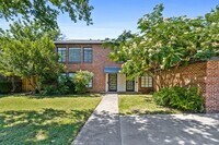 Building Photo - 3607 Shelby Dr