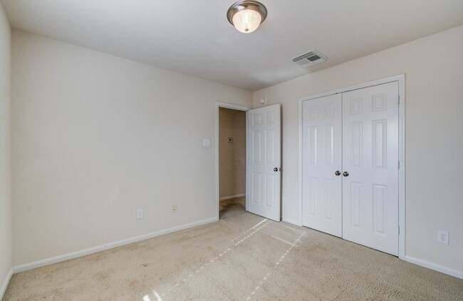 Building Photo - 5122 Raven Forest Ln