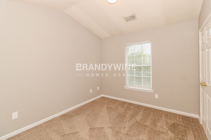 Building Photo - 628 Stadler Pointe