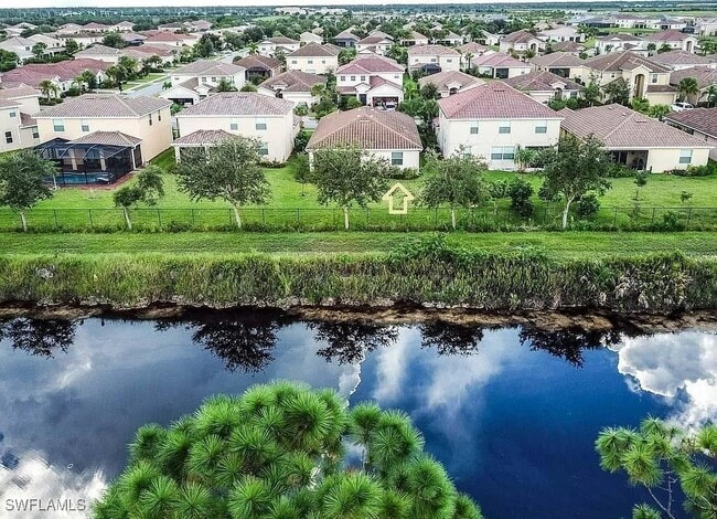 Building Photo - 2382 Heydon Cir E