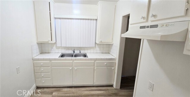 Building Photo - 6702 Flora Ave