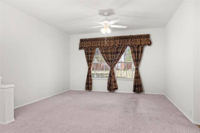 Building Photo - 2725 Hyde Park Dr