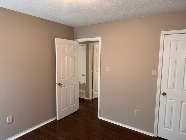 Building Photo - Charming 3-Bedroom Home in Horn Lake-Comfort & Convenience Await!