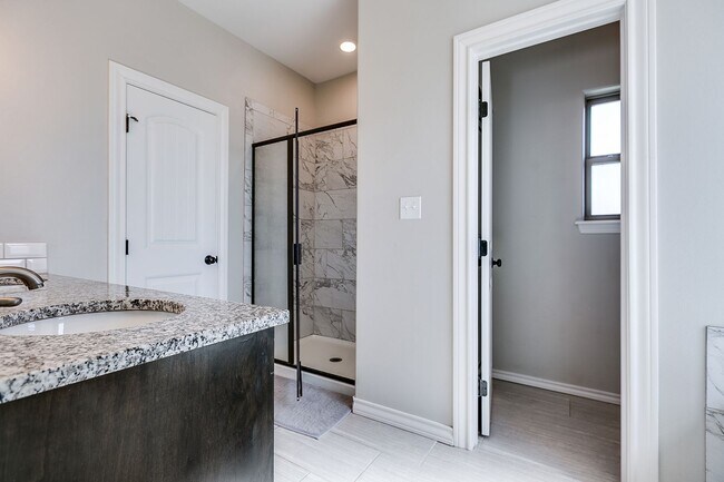 Building Photo - COMING APRIL 2026 - Beautiful Home in Buffalo Heights!