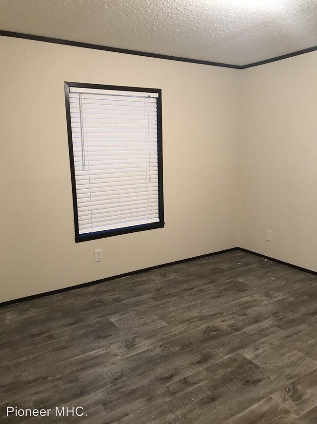 Building Photo - 4136 Cane Run Rd