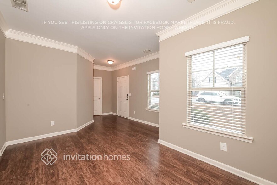 Building Photo - 1472 Ewing Farm Dr