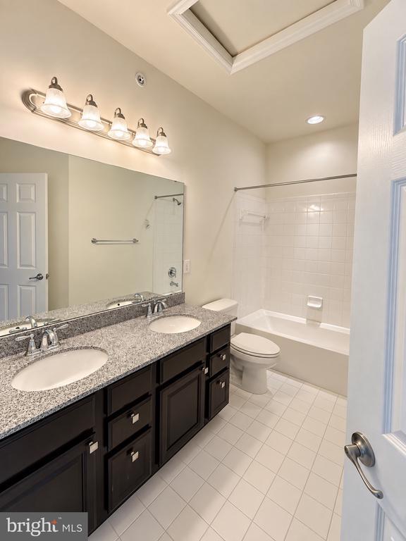 Building Photo - 7324 Brunson Cir