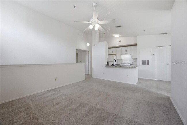 Building Photo - 1612 Columbia Arms Cir