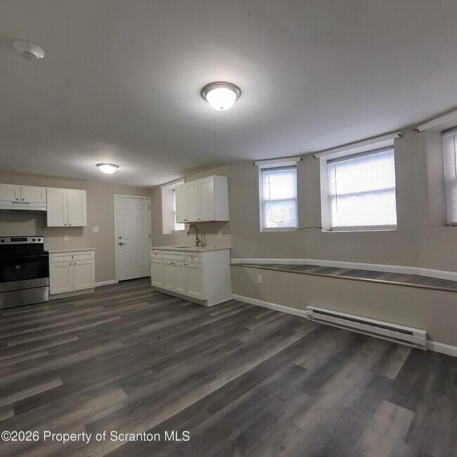 Building Photo - 1513-1515-1515 Vine St