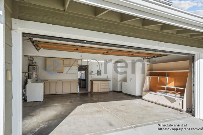 Building Photo - 4720 Touchstone Terrace