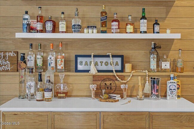 Building Photo - 5 Swanner Ln