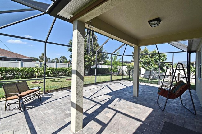 Building Photo - 9732 Royal Vista Ave