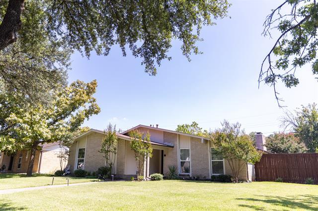 Building Photo - 5000 Latham Dr