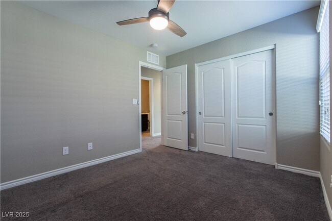 Building Photo - 12382 Loggeta Way