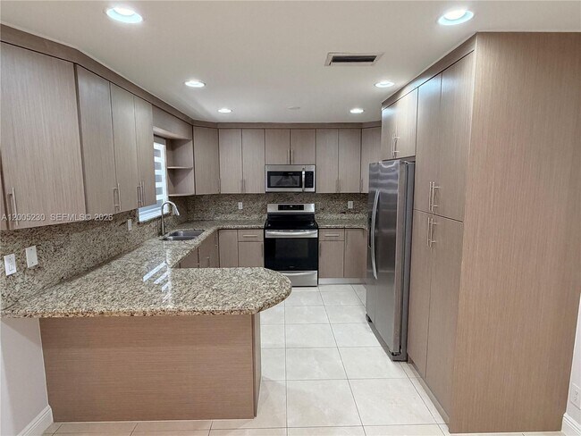 Building Photo - 3011 N 74th Way