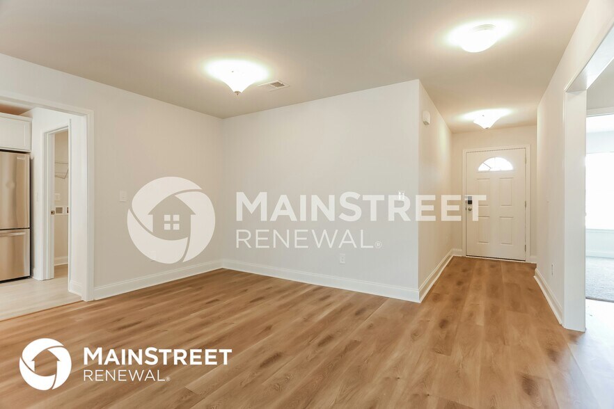 Building Photo - 324 Black Crk Trl