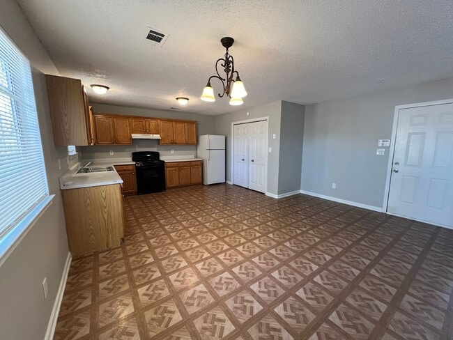 Building Photo - 3414 Bells Landing Dr