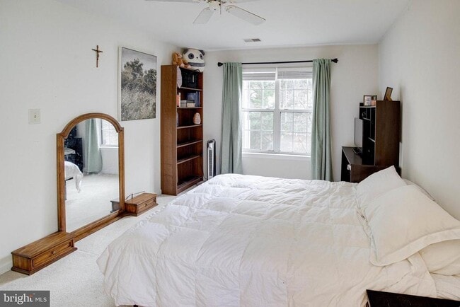 Building Photo - 13615 Garfield Pl