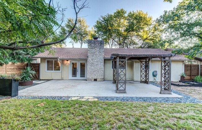Building Photo - 4903 Powder River Rd