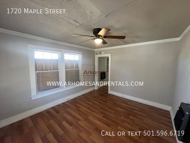 Building Photo - 1720 Maple St