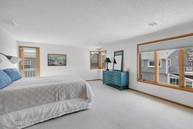 Building Photo - 304 Oceanfront