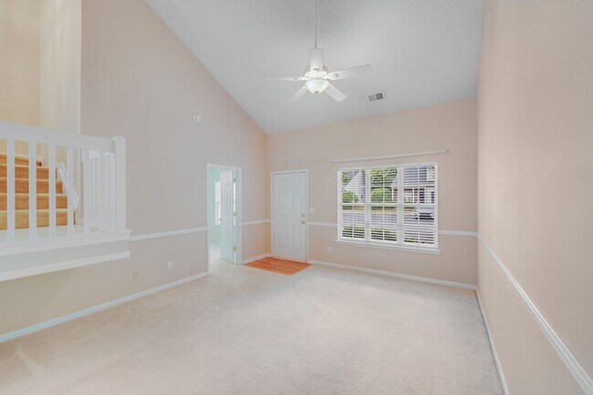 Building Photo - 15021 Deshler Ct