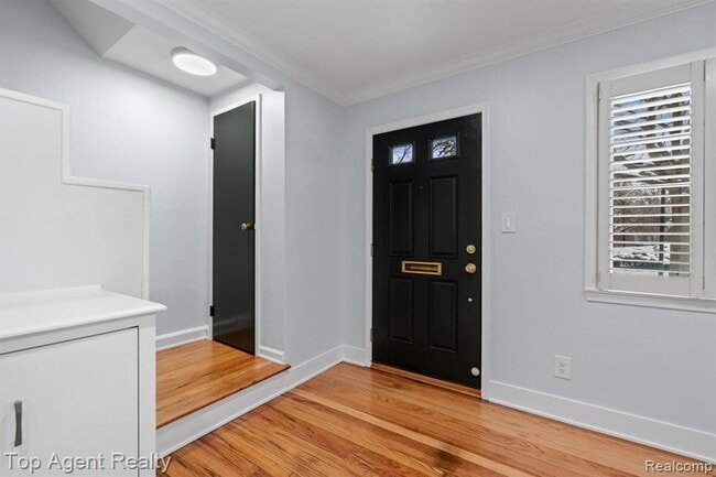 Building Photo - 1724 Graefield Rd