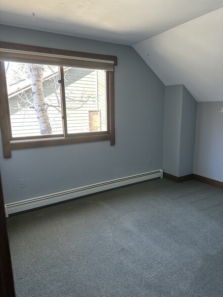 Building Photo - 4098 Timbervale Dr