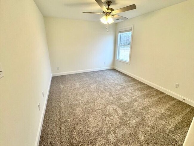 Building Photo - Now Leasing A 5 Bedroom 3 Bath Home In Olive Branch @ Southbranch