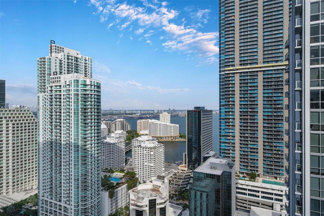 Building Photo - 1050 Brickell Ave