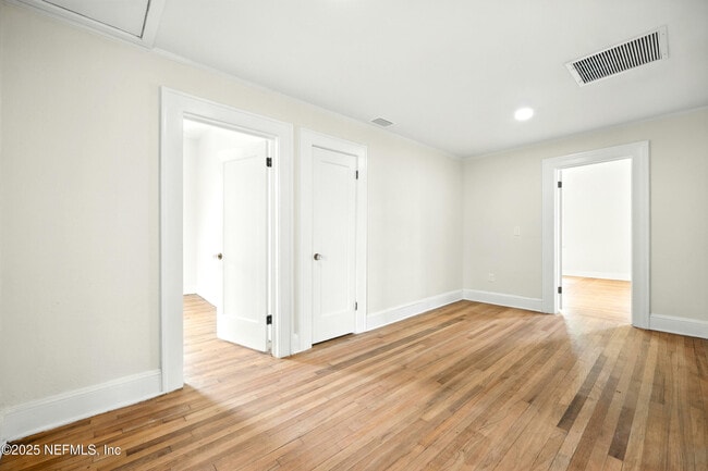 Building Photo - 2131 St Johns Ave