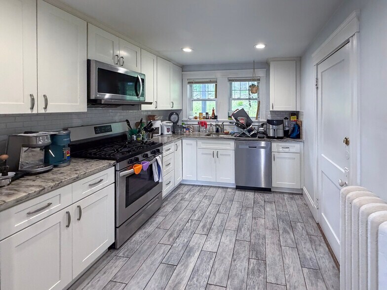 Kitchen - 51 Leamington Rd