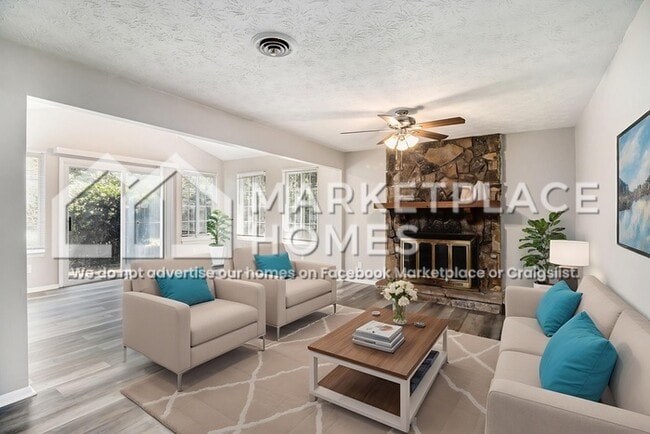 Building Photo - 1570 Meadowview Dr
