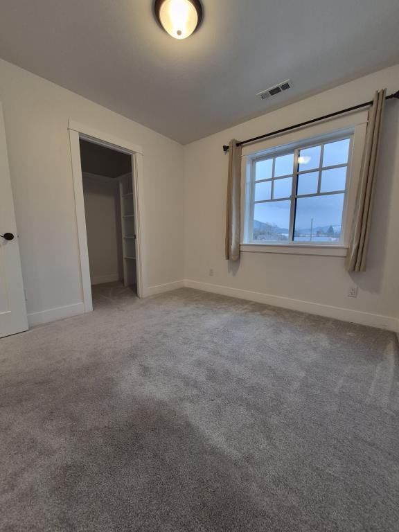 Building Photo - 224 SW J St