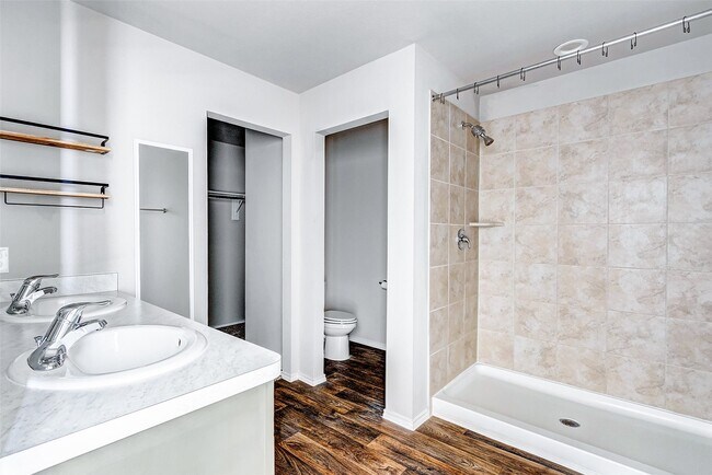 Building Photo - 40454 Red Poppy Ln