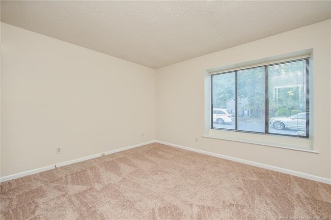 Building Photo - 400 Cypress Trace Dr