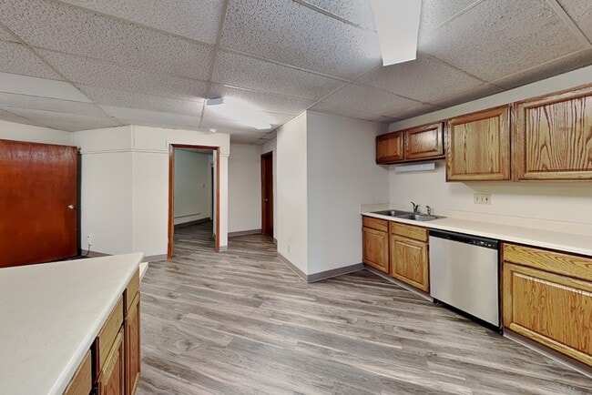 Building Photo - 207 Stanton Ave
