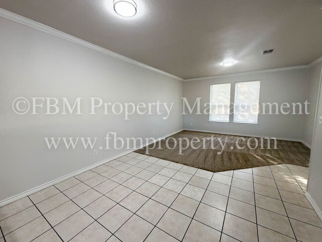 Building Photo - 706 Biloxi Dr