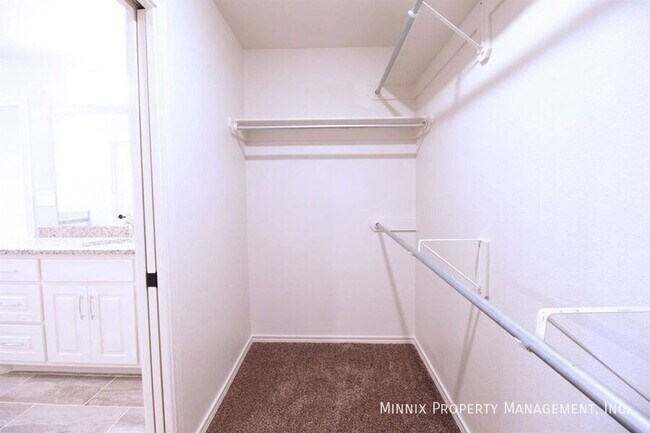 Building Photo - 5840 Lehigh St