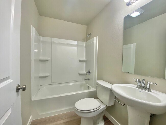 Building Photo - Pre leasing in Bell Farms for 1/04/2026