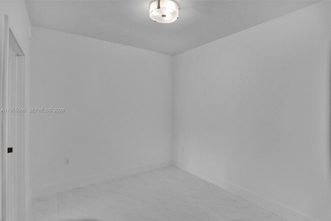 Building Photo - 301 Altara Ave