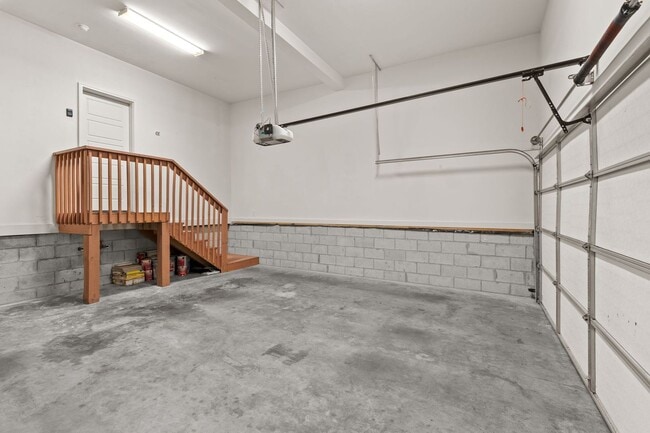 Building Photo - AVAILABLE NOW IN GERMANTOWN. Great Walkable Neighborhood! 3 Bed 2.5 Bath Town Home. $3,100 Per Month