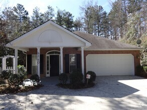 Building Photo - 5860 Elm Tree Dr