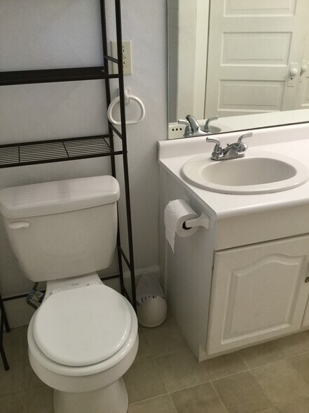 Building Photo - 1215 Liberty St