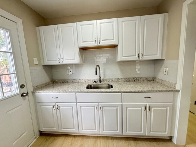 Building Photo - 23756 Brittany Ave