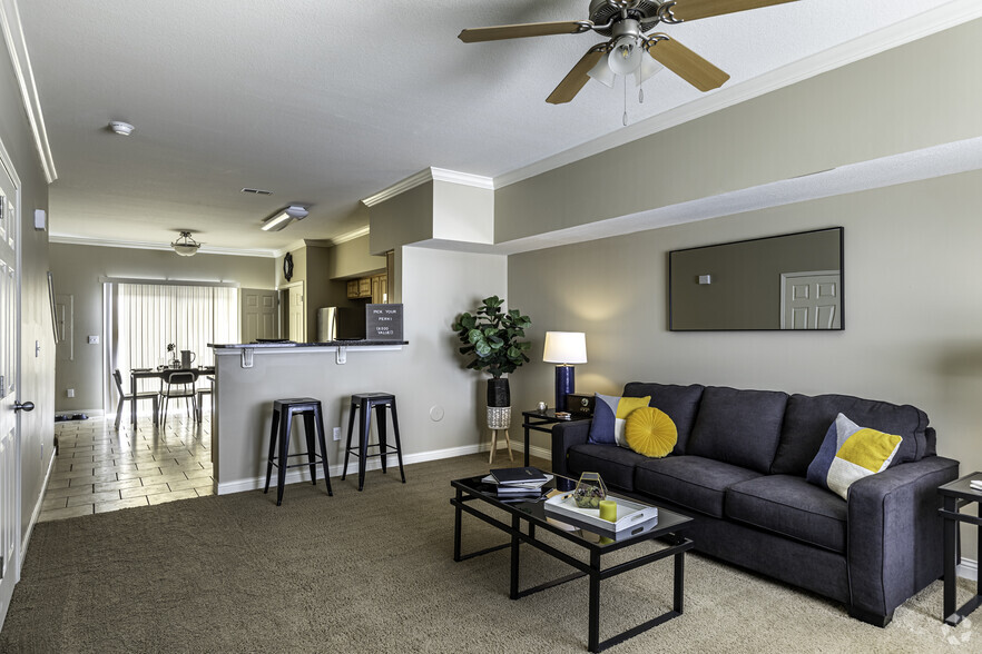 2BR, 2BA - 1370SF - Townhomes by Element Communities Columbia