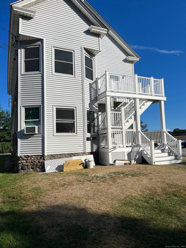 Building Photo - 10 Ford Dr