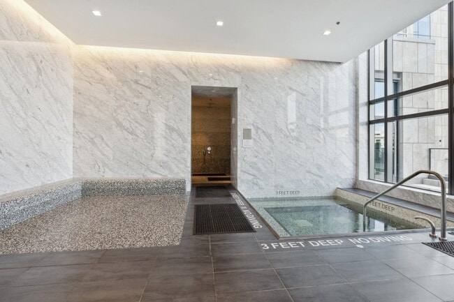 Building Photo - 99 Hudson St