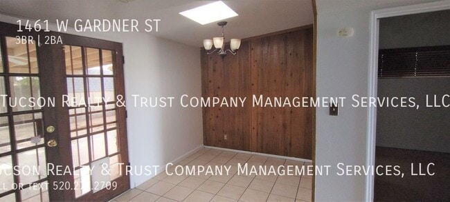 Building Photo - 1461 W Gardner St