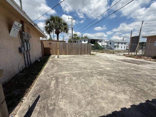 Building Photo - 905 9th St